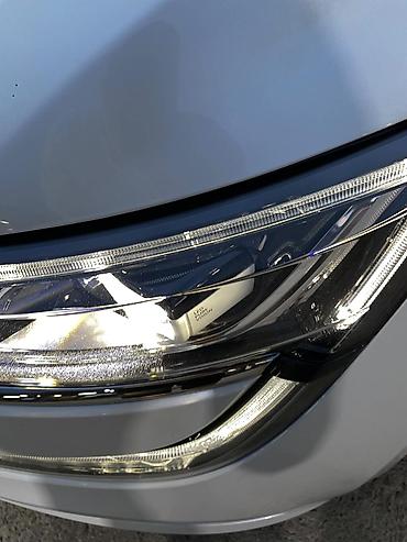 Renault: Renault Centennial: 2019 г., 2 л, Автомат, Бензин, Седан — 12