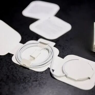 Punjači: Komplet Apple punjač jačine 20W i MagSafe punjač. Odgovara za sve na lalafo.rs — 3 Punjači: Komplet Apple punjač jačine 20W i MagSafe punjač. Odgovara za sve — 3