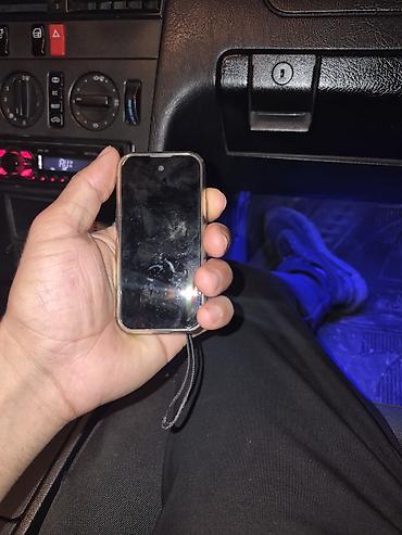 iphone qiymət: IPhone 17 Pro, 16 GB, Jet Black — 3