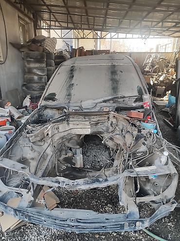 Другие автозапчасти: Продаю запчасти на 124 есть передние капот четыре колеса пятнадцатых — 9