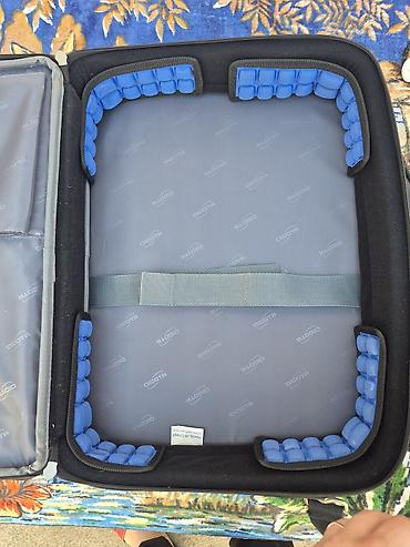 kredit noutbuklar: Dicota noutbuk çantası - Rəng: qara - Material: sıx toxumalı, suya — 9