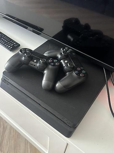iphone 11 pro max plata: Sony PlayStation 4 Slim oyun konsolu - Rəng: qara - Kompлект: PS4 Slim — 1