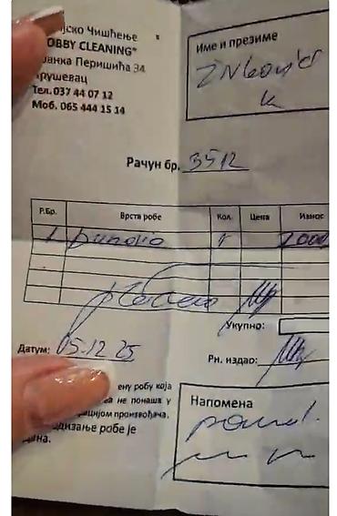 Krzneni kaputi: Ženska bunda/kaput od pravog krzna, kratkog kroja (dužina do kukova) — 12