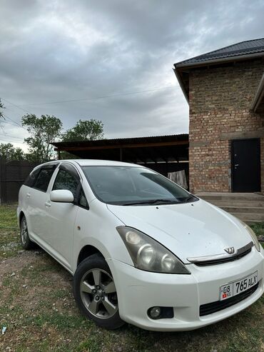 Toyota: Продаю Тойота виш 2003 год. 1.8обьем звоните по номеру