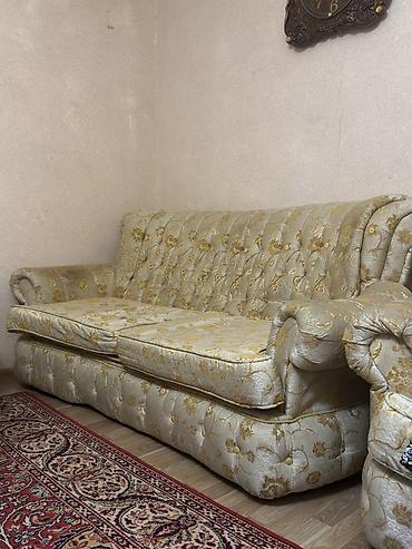 klassik: Klassik dizaynlı mebel dəsti – divan və bərabər üslubda ikiqat — 2