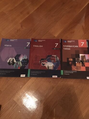 5 ci sinif məntiq kitabı pdf: 7-ci sinif şagirdləri üçün nəzərdə tutulmuş "Kimya", "İngilis dili" və