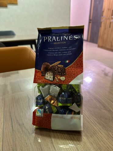 шоколад весовой оптом: Пралине Marie Truffout Pralinés Selection Осталось 24 упаковки