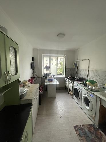Продажа комнат: 14 м², Без мебели — 8