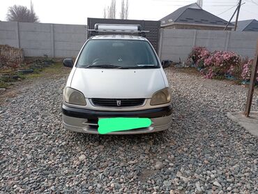 Toyota: Toyota Raum: 2002 г., 1.5 л, Автомат, Бензин