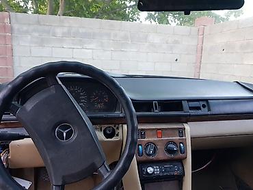 Транспорт: Mercedes-Benz W124: 1989 г., 2.6 л, Механика, Бензин, Седан — 4