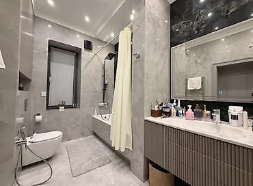 Продажа коттеджей и домов: Современный дом 256 м² с дизайнерским ремонтом в центре города — 16