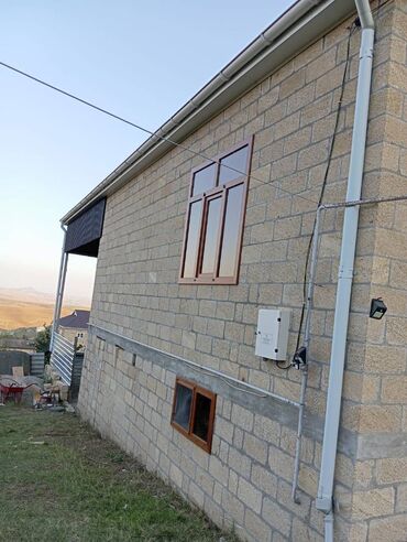 Həyət evləri və villaların satışı: 5 otaqlı, 8 kv. m, Orta təmir — 7