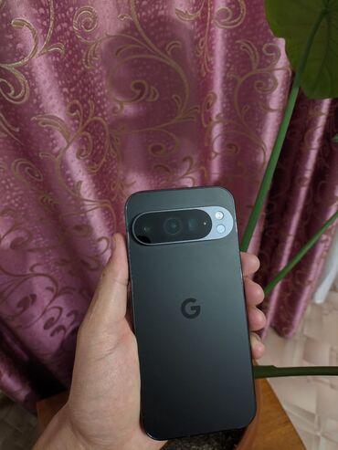 безпроводный наушник: Google Pixel 9 Pro, Б/у, 128 ГБ, цвет - Черный, 1 SIM, eSIM