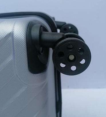 Putni koferi i torbe: EXTRA SNIŽENJE: KOFERI SREDNJI – SA 4200 RSD NA 3000 RSD MODEL 8010 – — 4