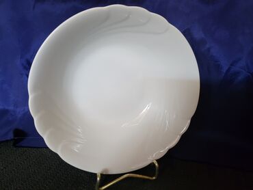 torbe b: Cinija 4g.Seltmann Weiden Bavaria. Porcelanska cinija bez ostecenja