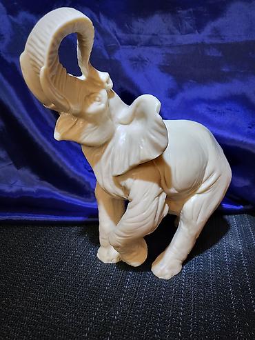 polovni trimeri cena: Figura nova slona,italijanski alabaster 1970/80ta godina. Masivna — 2