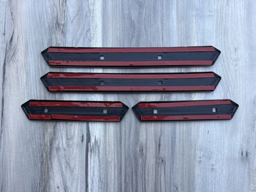 Пороги и комплектующие: Внутренние накладки порогов Toyota, 2020 г., Новый, Аналог — 7