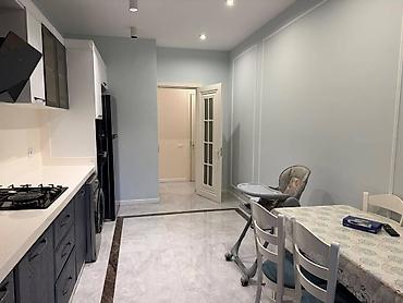 mansar ev: İcarəyə verilir 2 otaqlı yeni tikili 90 m², 8 Noyabr m. 1 000 AZN/ay — 6