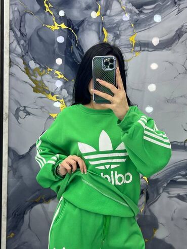 Dəstlər, kostyumlar: Paylaşılıan bütün geyimlər hər biri yenidir.İstəyən yazıb maraqlana — 5