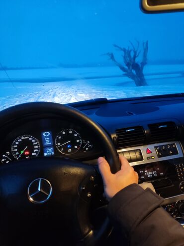 линзы для камеры: Mercedes-Benz C-Class: 2005 г., 2.5 л, Автомат, Бензин, Седан