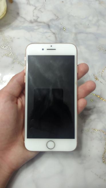 socket 1155: IPhone 8, Б/у, Золотой — 1