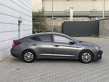 sprinter 4 4: Hyundai Avante: 2019 г., 1.6 л, Вариатор, Бензин, Седан — 2