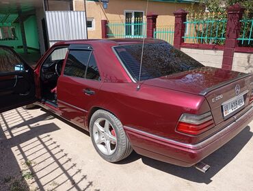 Mercedes-Benz: Mercedes-Benz W124: 1992 г., 2.2 л, Механика, Бензин, Седан