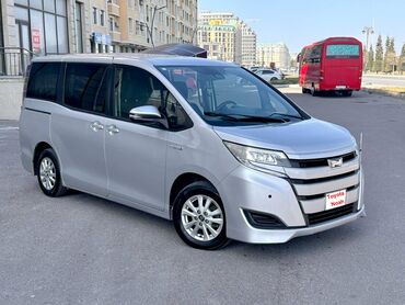 kreditle avtomobillerin satisi: Toyota Noah: 1.8 l | 2018 il Van/Minivan