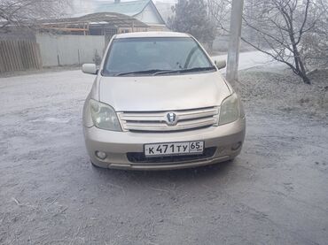 Toyota: Toyota ist: 2003 г., 1.5 л, Автомат, Бензин, Хэтчбэк