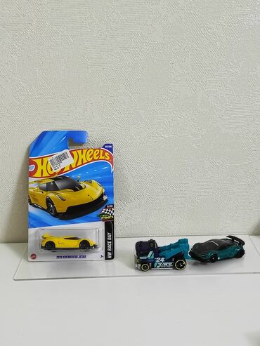 fidget cube antistress oyuncaqlar: 3 cars hotwheels