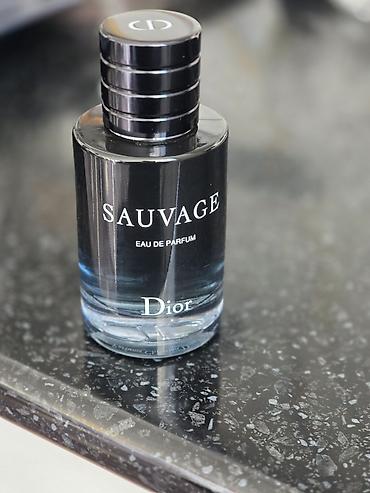 56 58: Dior Sauvage Eau de Parfum — мужская парфюмерная вода. - Формат — 1