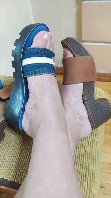 Домашние тапочки: Домашние тапочки, 37.5, Б/у, цвет - Синий — 26