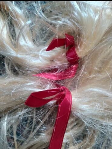 Perike i klipse: Prodajem periku za razne svečanosti,da mašnicamamože i za novu — 9