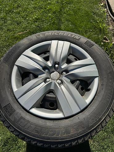 Шины и диски: Комплект зимних шин Michelin Latitude X-Ice на дисках Subaru - Размер — 4