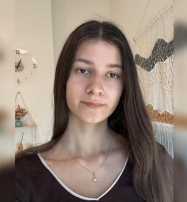 Медицинские услуги: Психолог с образованием. Здравствуйте, меня зовут Заира. Я психолог — 1