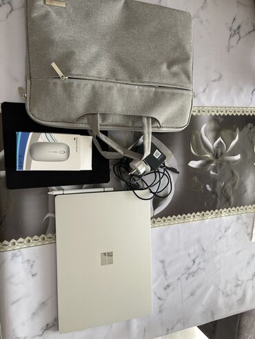 Ноутбуки: Ноутбук, Microsoft Surface, 8 ГБ ОЗУ, Intel Core i5, Б/у, Для работы, учебы