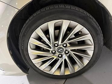 Lexus: Lexus ES: 2019 г., 2.5 л, Вариатор, Гибрид, Седан — 18