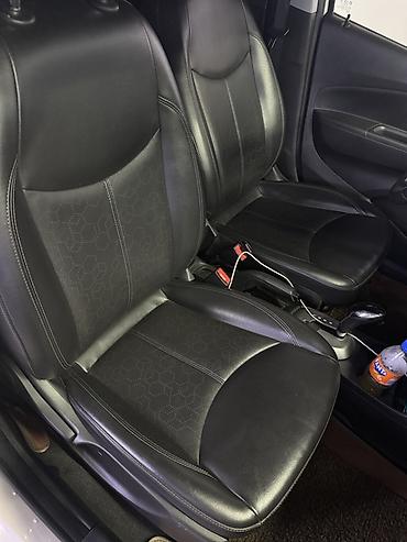 Chevrolet: Chevrolet Spark: 2017 г., 1 л, Автомат, Бензин, Хэтчбэк — 10