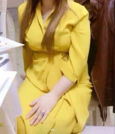 Qadın geyimi – sarı rəngli elegant don - Model: Dizə qədər uzunluqda
