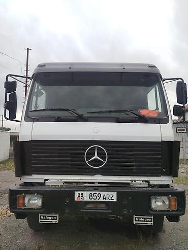 105 мега прицеп: Эвакуатор, Mercedes-Benz, 1998 г., Ломаная — 1