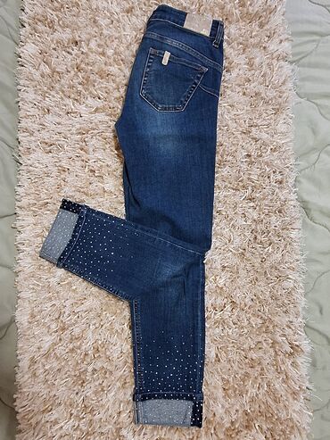 Farmerke: Ženske farmerice od tamno-plavog teksasa sa ravnim krojem i srednjim na lalafo.rs — 1 Farmerke: Ženske farmerice od tamno-plavog teksasa sa ravnim krojem i srednjim — 1