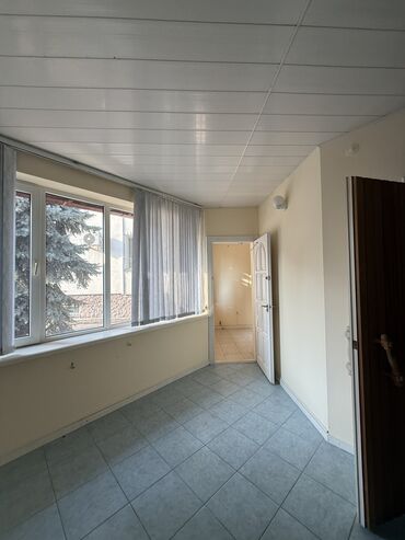 Долгосрочная аренда домов: 180 м², 8 комнат, Амбарная, Бассейн, Бронированные двери — 2