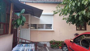 Kuće na prodaju: 80 kv. m, 3 sobe — 20