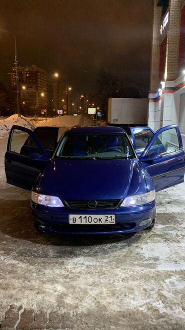 опель векра: Opel Vectra: 1998 г., 1.6 л, Механика, Бензин, Седан