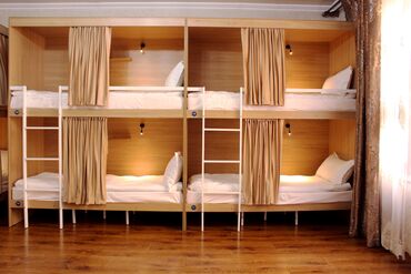 Отели и хостелы: Капсульные кровати в общем номере - Отдельные спальные капсулы из — 15
