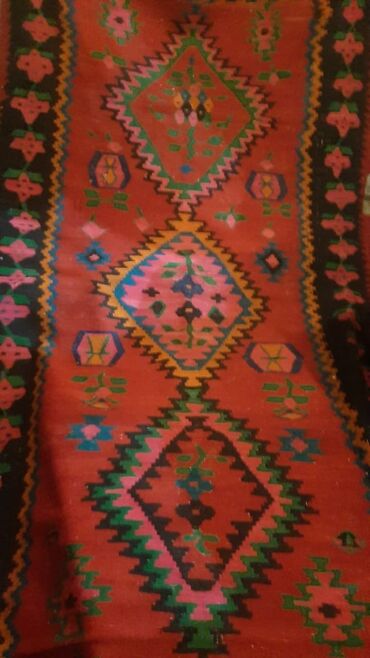 Qədim xalçalar: Palaz əla vəziyyətdə 1,80X 4 m. Qiyməti 140 manat lalafo.az -da Qədim xalçalar: Palaz əla vəziyyətdə 1,80X 4 m. Qiyməti 140 manat