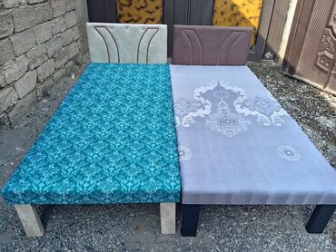 Çarpayılar: Təzə çarpayılar. 1 nəfərlik çarpayılar 60manat. 2 nəfərlik taxt — 29