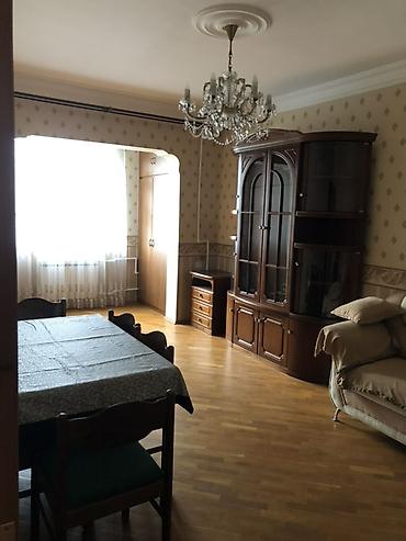 ev axdaram: Xətai metrosunun düz yanında, Xocalı prospekti, sumax restoranının — 2