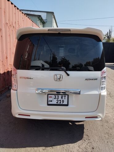 2 куб моно: Honda Stepwgn: 2010 г., 2 л, Бензин, Вэн/Минивэн