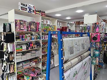 Məişət məhsulları: Mağaza bağlandığı üçün vitrinlər satılır qiymət razılaşma yolu ilə — 1
